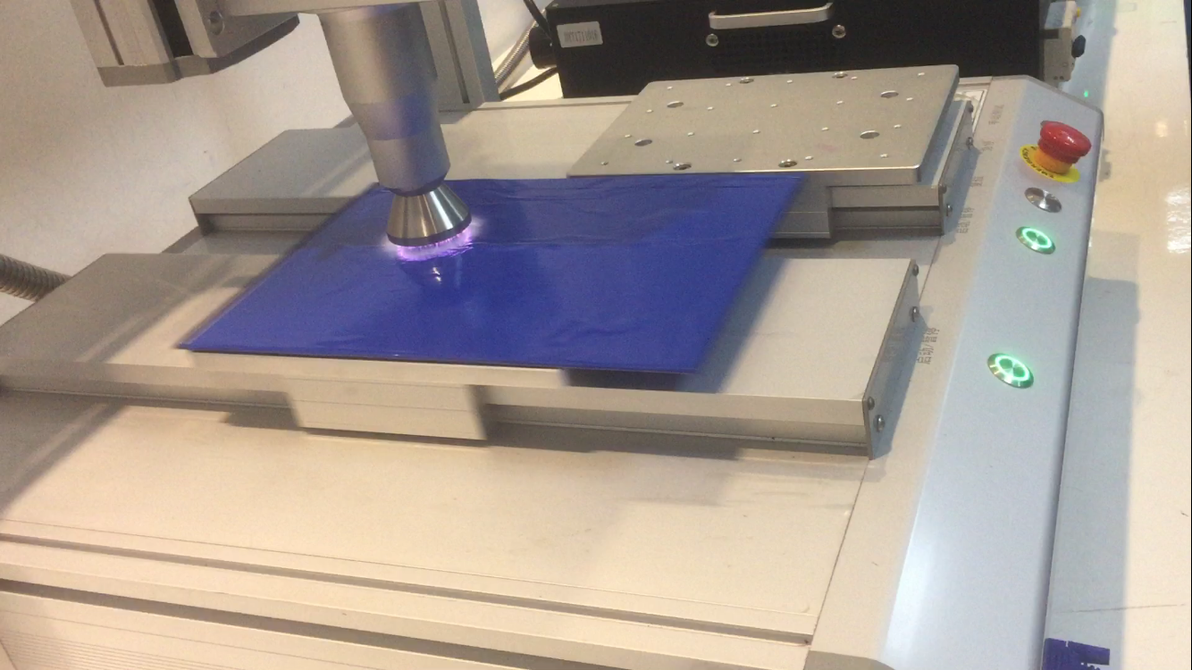 等離子處理手機(jī)貼膜 